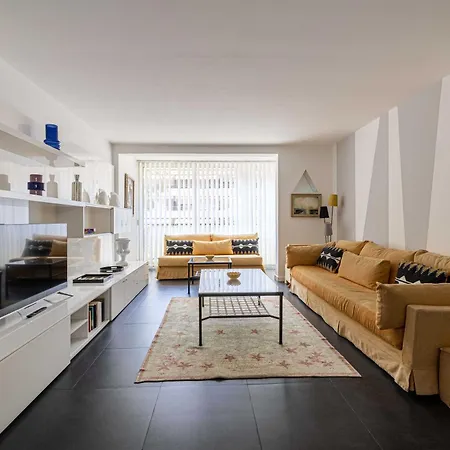 דירה Splendid Flat In The Heart Of With Pa