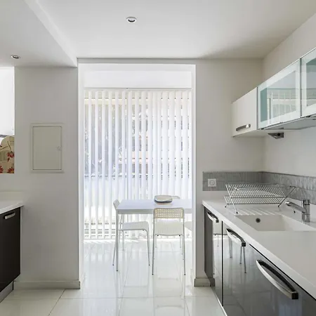 Splendid Flat In The Heart Of With Pa דירה