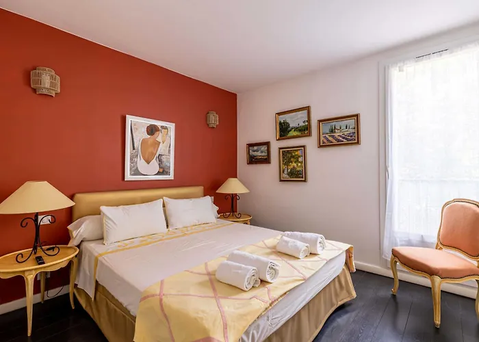 Splendid Flat In The Heart Of With Pa * Saint-Tropez